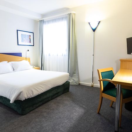 Holiday Inn Express Arras By Ihg Екстер'єр фото