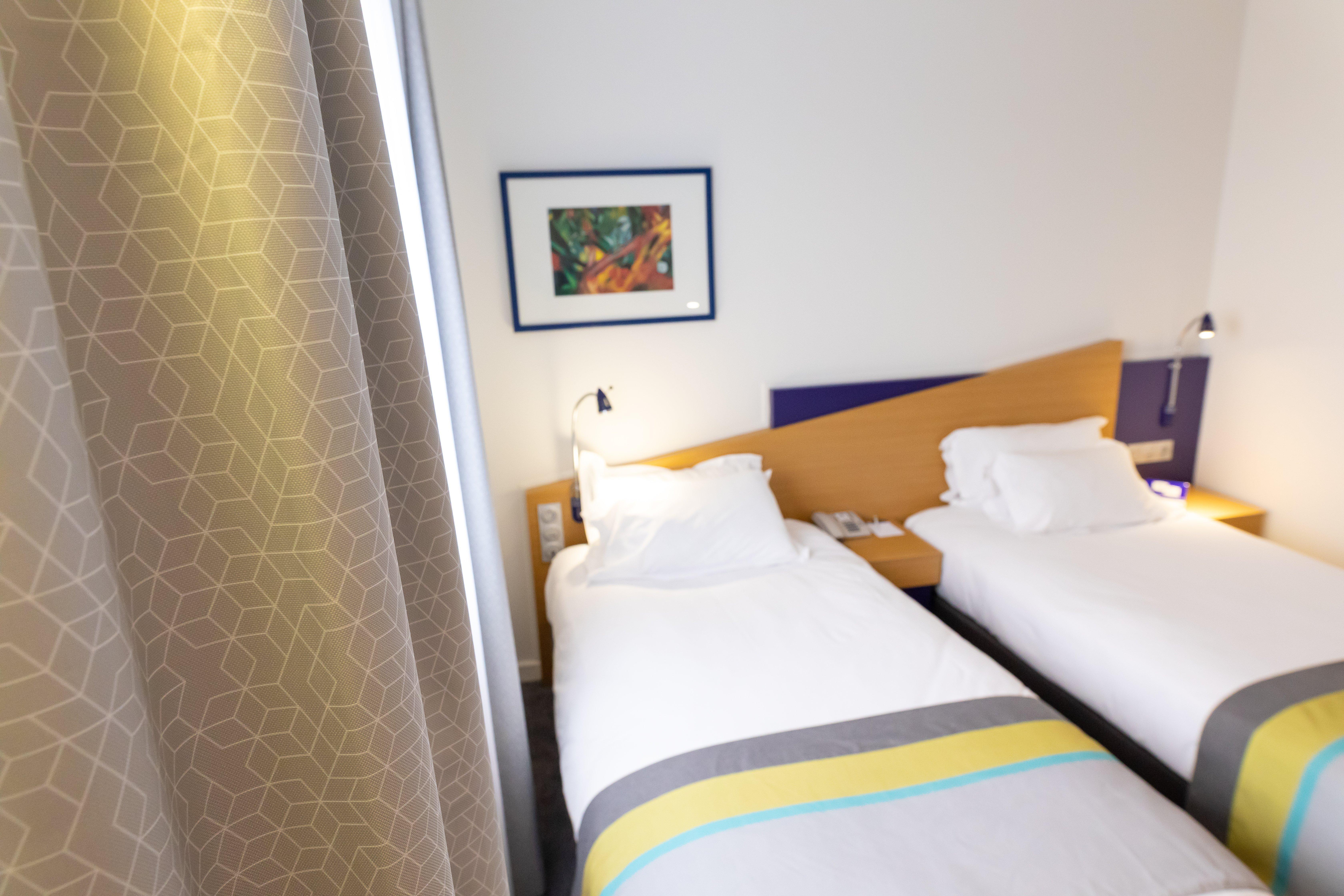 Holiday Inn Express Arras By Ihg Екстер'єр фото