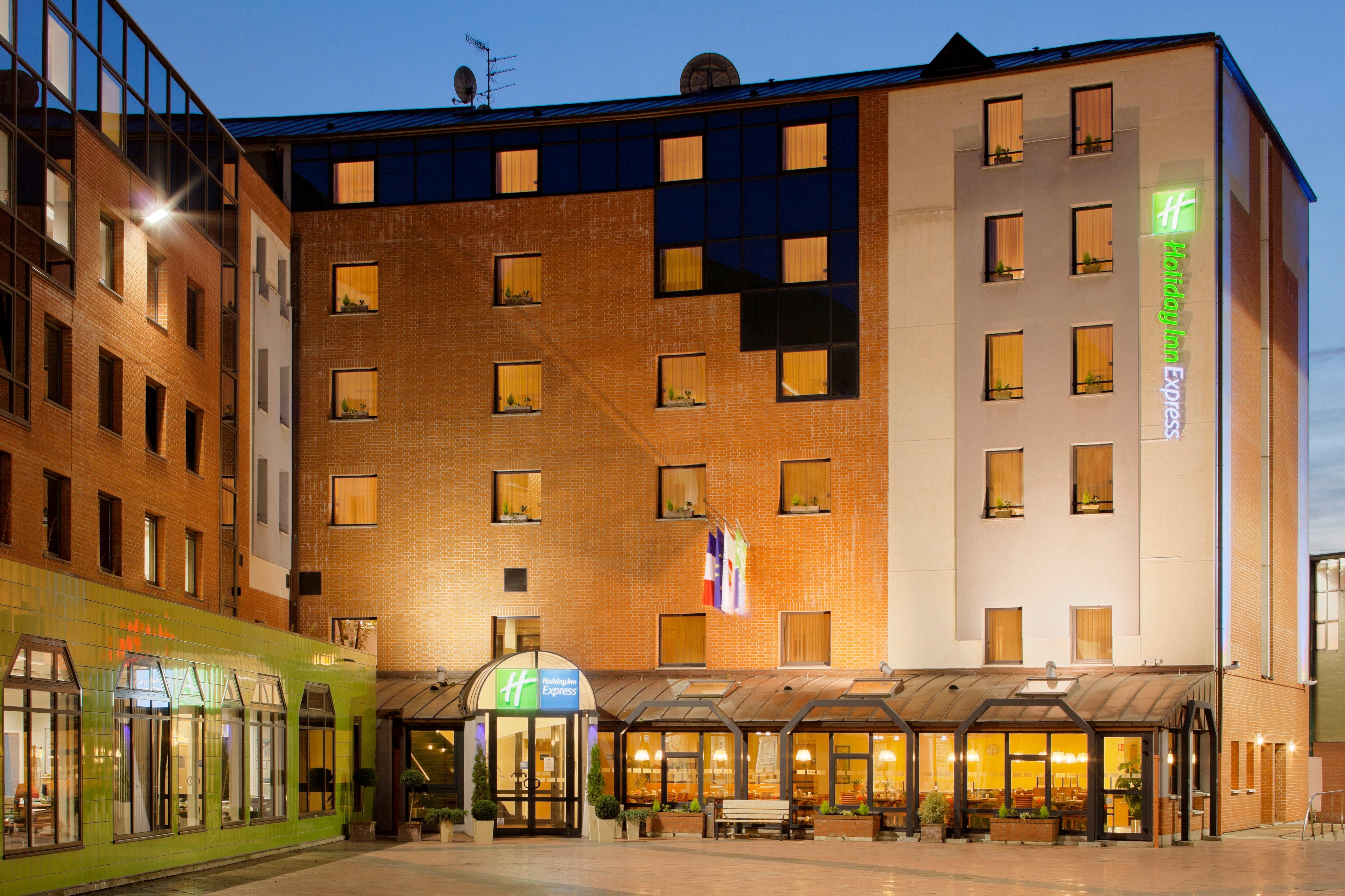 Holiday Inn Express Arras By Ihg Екстер'єр фото